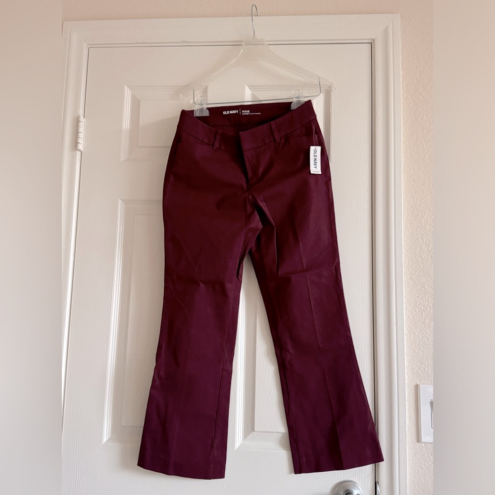 Brand new. Old Navy. Mid-Rise Pixie Flare Ankle Pants for Women. Claret Red.